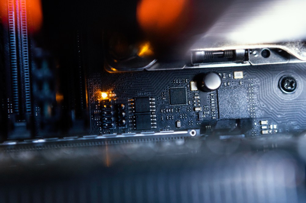 SSD 固態硬碟完整指南封面圖片